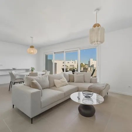 3025 Elegant With Terrace And Pool Apartmán
