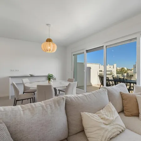 3025 Elegant With Terrace And Pool * Estepona